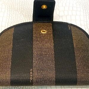💋Beautiful 100% Authentic Fendi Dome Penguin Snap Wallet PRE-LOVED
